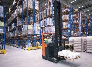 Diploma, végzettség? Legalább ilyen fontos néhány jogosítvány is a munkaerőpiacon! egy-targoncavezeto